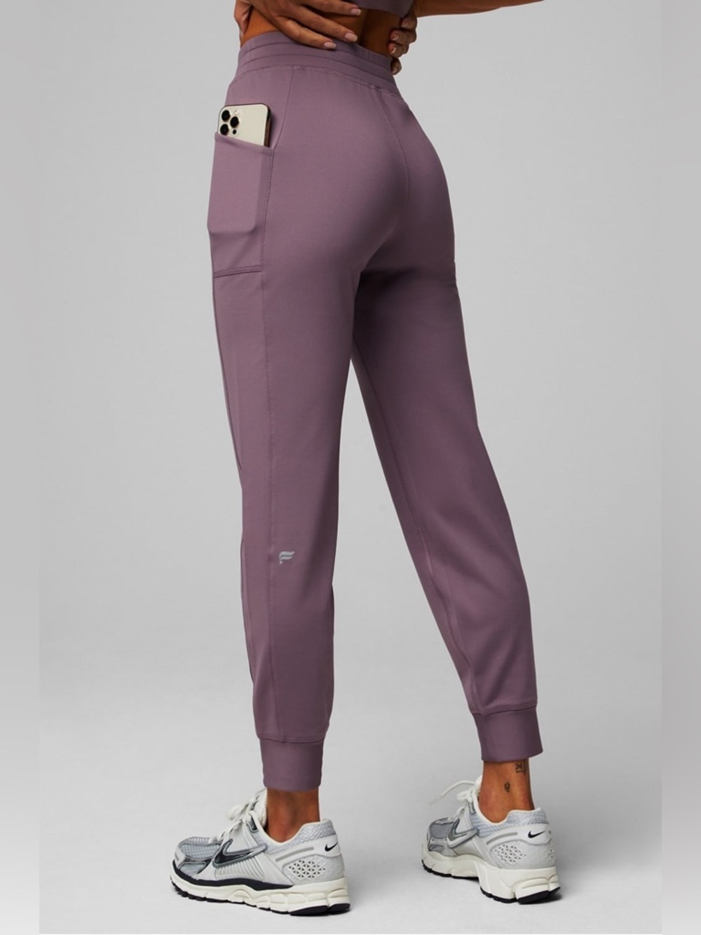 Fabletics Women’s Mauve On The Go Soft Joggers Lightweight Yoga Coffee Run